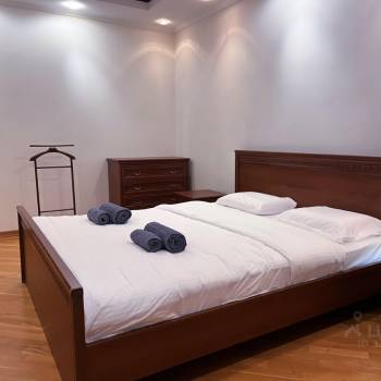 Сдается 2-х комнатная квартира, 75 м²