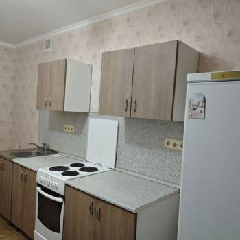 Сдается 1-комнатная квартира, 42 м²