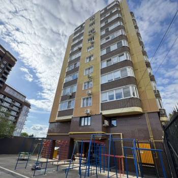 Продается 1-комнатная квартира, 42,3 м²