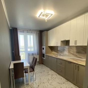 Сдается 2-х комнатная квартира, 70 м²