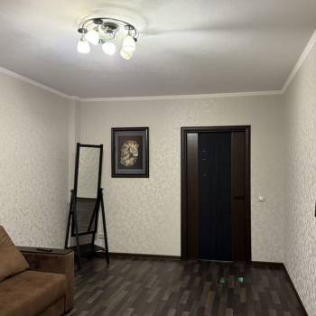 Сдается 1-комнатная квартира, 43 м²