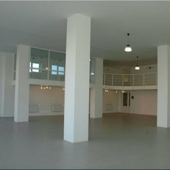 Сдается Нежилое помещение, 440 м²