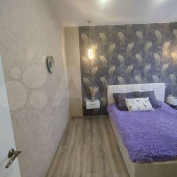 Сдается 1-комнатная квартира, 63 м²