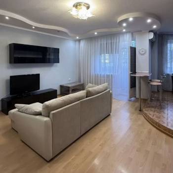 Сдается 1-комнатная квартира, 45 м²