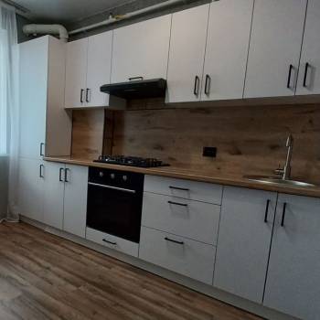Продается 1-комнатная квартира, 36 м²