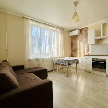 Сдается 2-х комнатная квартира, 74 м²