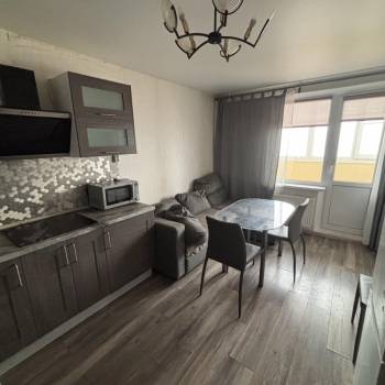 Сдается 2-х комнатная квартира, 62 м²