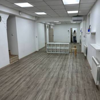 Продается Нежилое помещение, 42 м²