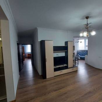 Сдается Многокомнатная квартира, 98 м²