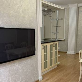 Сдается Многокомнатная квартира, 160 м²