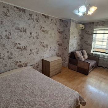 Сдается 1-комнатная квартира, 39 м²