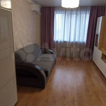 Сдается 1-комнатная квартира, 40 м²