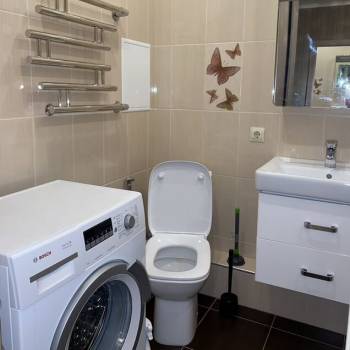 Сдается 1-комнатная квартира, 42 м²