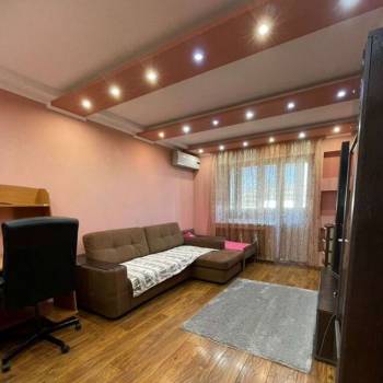 Сдается 2-х комнатная квартира, 55 м²