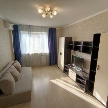 Сдается 1-комнатная квартира, 38 м²