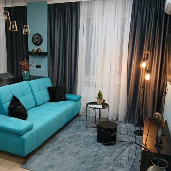 Продается 1-комнатная квартира, 42 м²