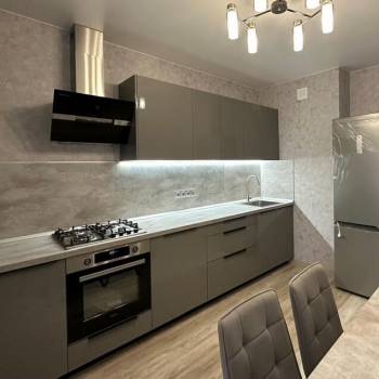 Сдается 1-комнатная квартира, 65 м²