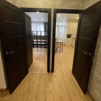 Сдается 1-комнатная квартира, 42 м²