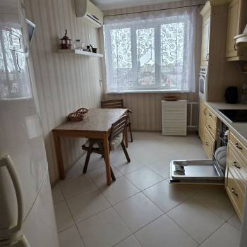 Сдается 2-х комнатная квартира, 56 м²