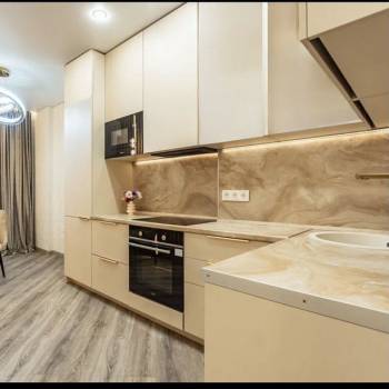 Продается 1-комнатная квартира, 45 м²