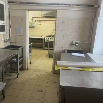 Сдается Нежилое помещение, 208 м²