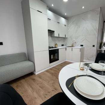 Продается 1-комнатная квартира, 40 м²