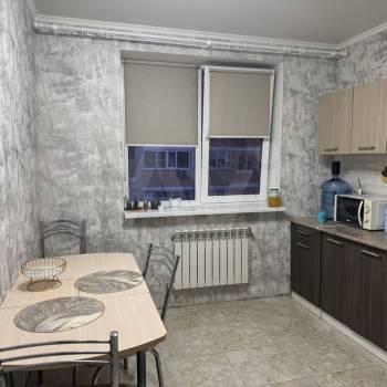 Сдается 1-комнатная квартира, 43 м²