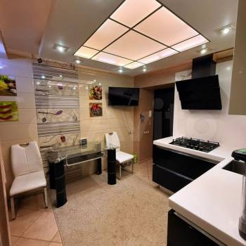 Продается 3-х комнатная квартира, 64 м²