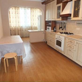 Продается 3-х комнатная квартира, 77 м²