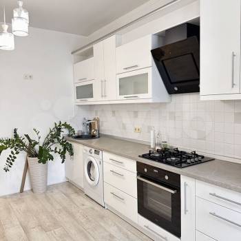 Сдается 1-комнатная квартира, 49 м²