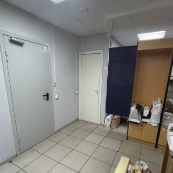 Сдается Нежилое помещение, 113 м²