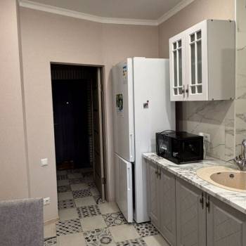 Сдается 1-комнатная квартира, 43 м²