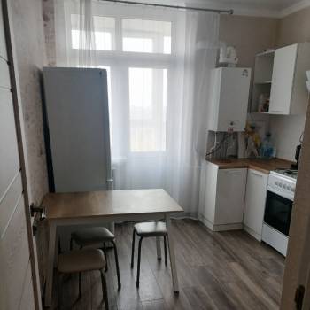Сдается 1-комнатная квартира, 41 м²