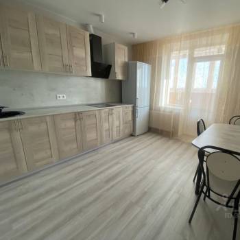 Продается 1-комнатная квартира, 40 м²