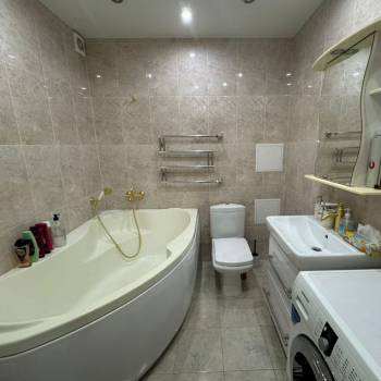 Сдается 1-комнатная квартира, 40 м²