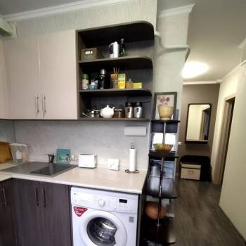 Продается 1-комнатная квартира, 37 м²