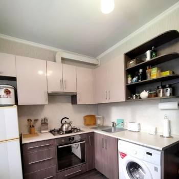 Продается 1-комнатная квартира, 37 м²