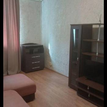 Сдается 1-комнатная квартира, 43 м²