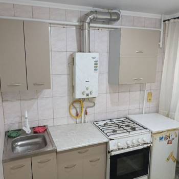 Продается 1-комнатная квартира, 30 м²