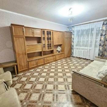 Сдается 1-комнатная квартира, 38 м²