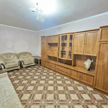 Сдается 1-комнатная квартира, 38 м²