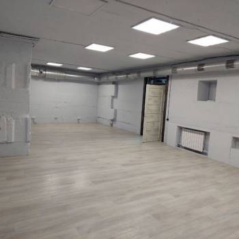 Сдается Нежилое помещение, 226 м²