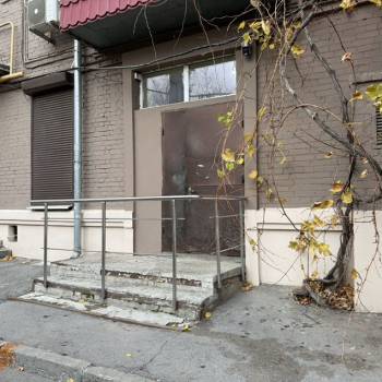 Сдается Нежилое помещение, 202 м²