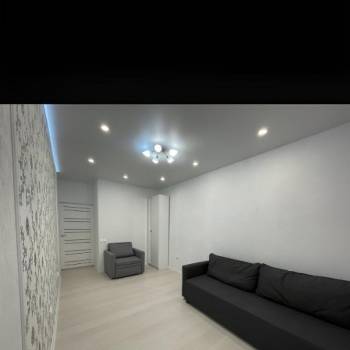 Продается 1-комнатная квартира, 41 м²