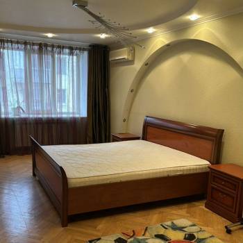 Сдается 2-х комнатная квартира, 65 м²