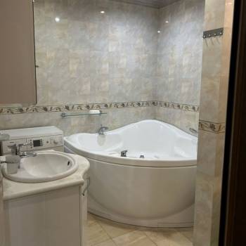 Сдается 2-х комнатная квартира, 65 м²