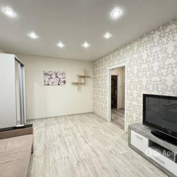 Сдается 1-комнатная квартира, 42 м²