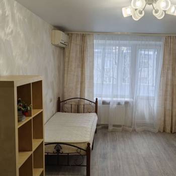 Продается 1-комнатная квартира, 32 м²