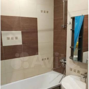 Продается 1-комнатная квартира, 40 м²