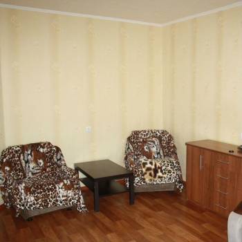 Сдается 1-комнатная квартира, 45 м²